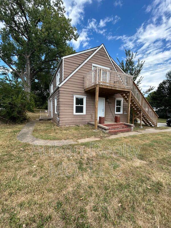 Apartment for rent at 16012 E Tc Lea Rd #A, Independence, MO 64050