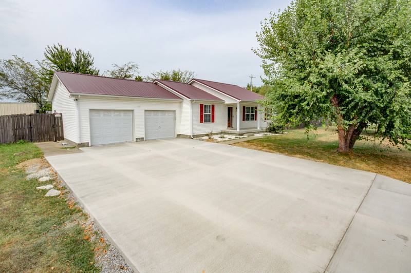 House for rent at 16 Winding Oaks, Elkton, KY 42220
