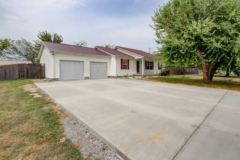 House for rent at 16 Winding Oaks, Elkton, KY 42220