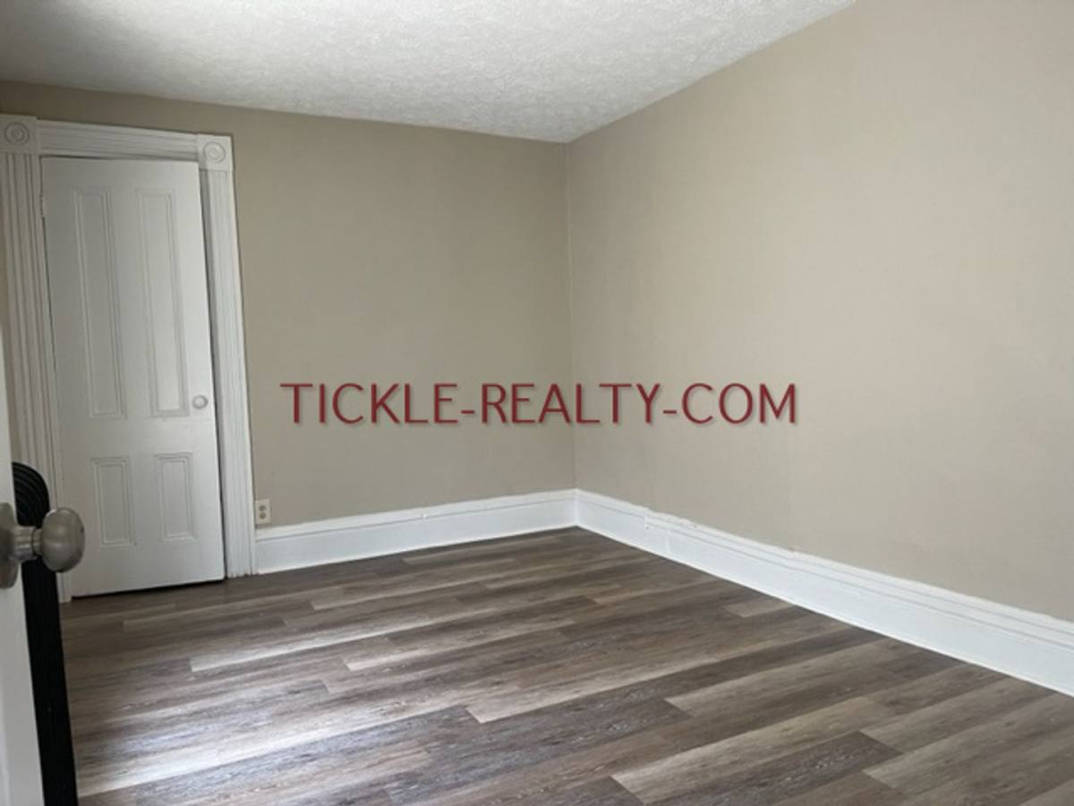 Apartment for rent at 20 Tracy St, Rochester, NY 14607