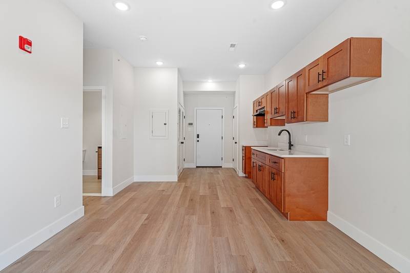 Apartment for rent at 228 N 63rd St #2, Philadelphia, PA 19139