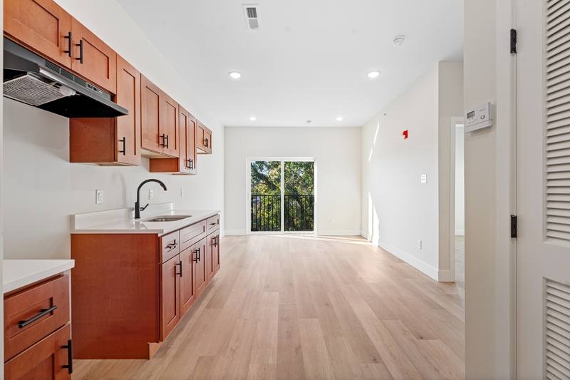 Apartment for rent at 228 N 63rd St #2, Philadelphia, PA 19139