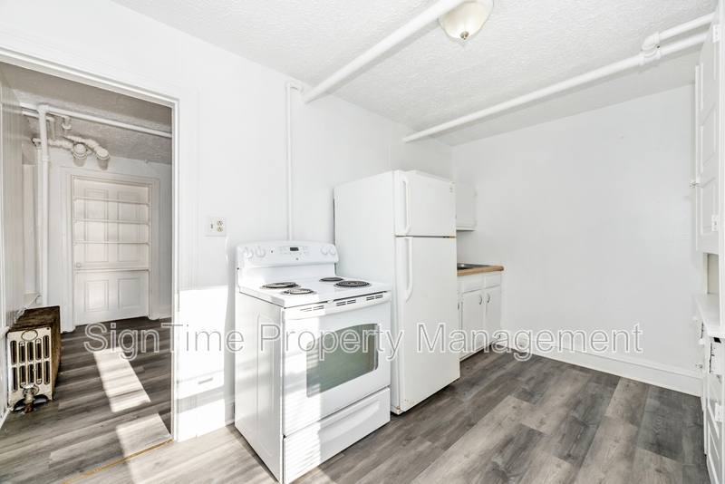 Apartment for rent at 220-222 Summit Ave #BSMT, Hagerstown, MD 21740