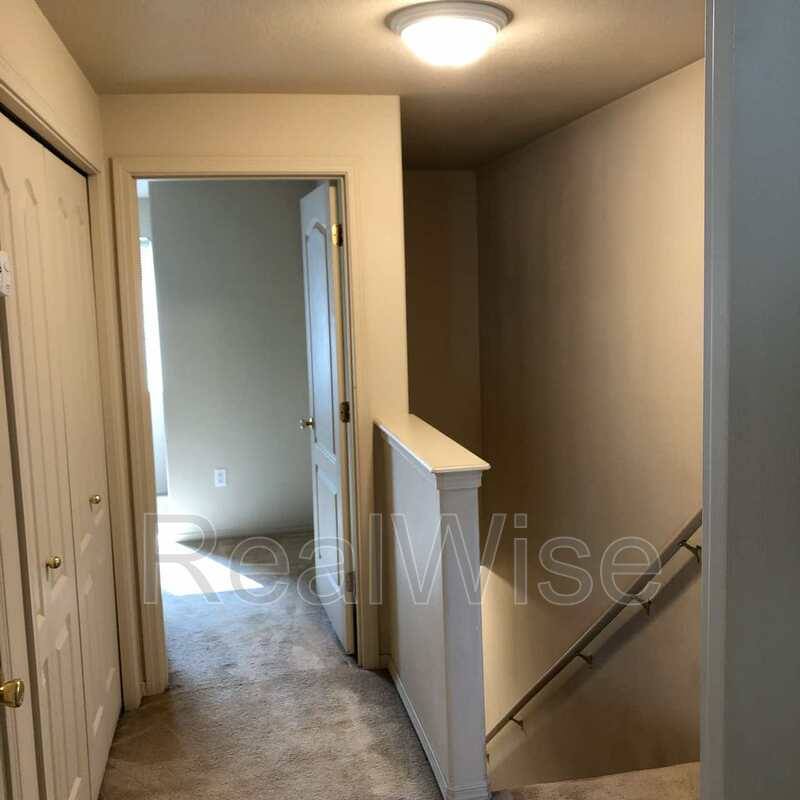 Townhouse for rent at 2621 NW Cedar Ave #4, Redmond, OR 97756