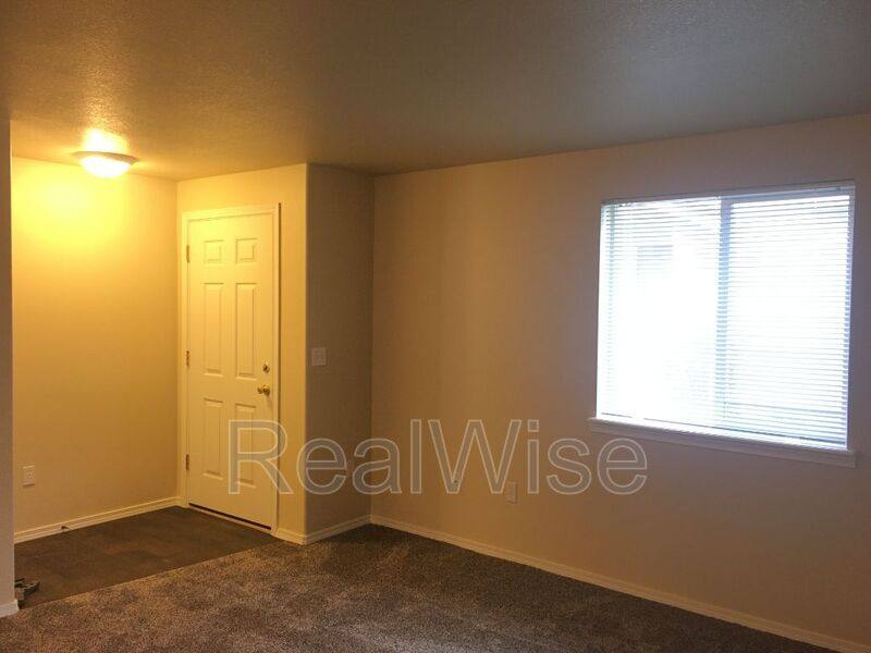 Townhouse for rent at 2621 NW Cedar Ave #4, Redmond, OR 97756