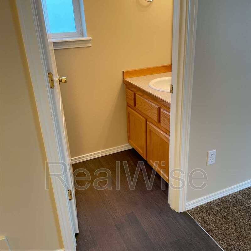 Townhouse for rent at 2621 NW Cedar Ave #4, Redmond, OR 97756