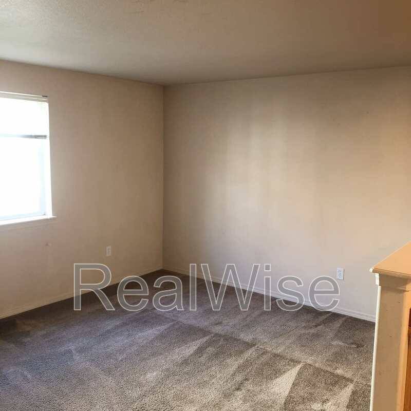 Townhouse for rent at 2621 NW Cedar Ave #4, Redmond, OR 97756