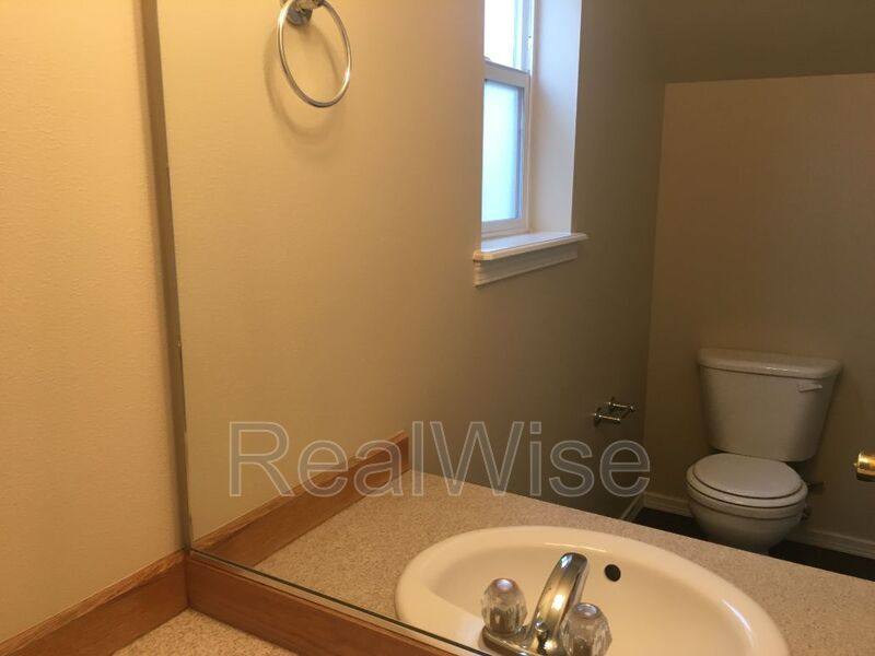 Townhouse for rent at 2621 NW Cedar Ave #4, Redmond, OR 97756