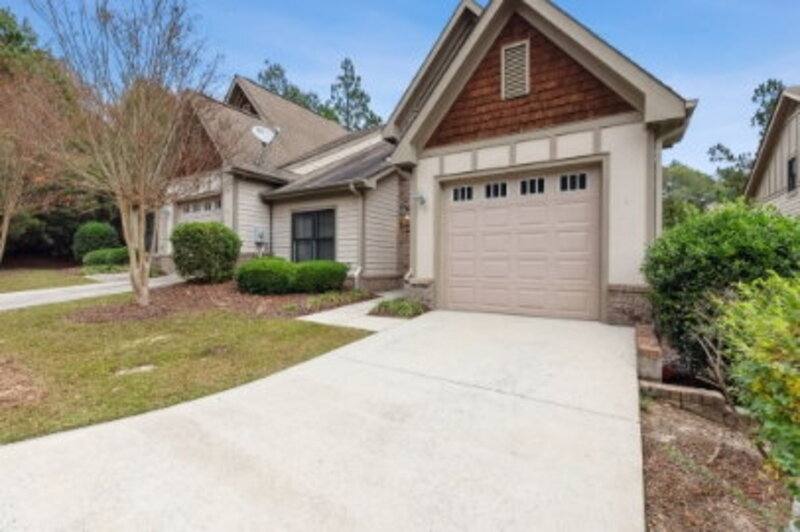 Townhouse for rent at 7 Elk Ridge Lane, Southern Pines, NC 28387