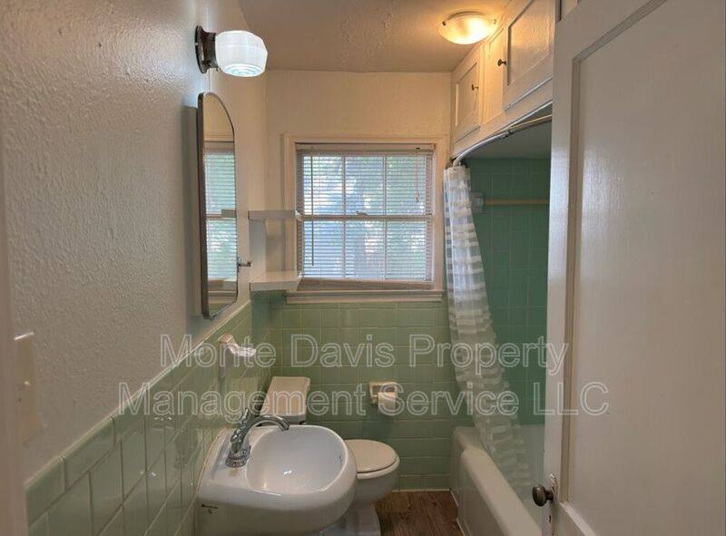 Apartment for rent at 3300 Robinson Ave #B, Austin, TX 78722