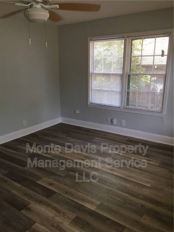Apartment for rent at 3300 Robinson Ave #B, Austin, TX 78722