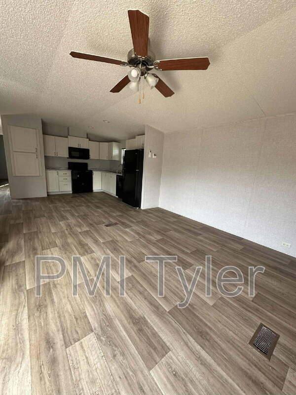House for rent at 159 Sugar Maple Lane, Kilgore, TX 75662