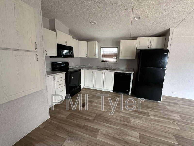 House for rent at 159 Sugar Maple Lane, Kilgore, TX 75662