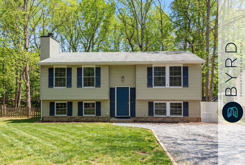 House for rent at 2411 Carriage Creek Rd, Midlothian, VA 23112