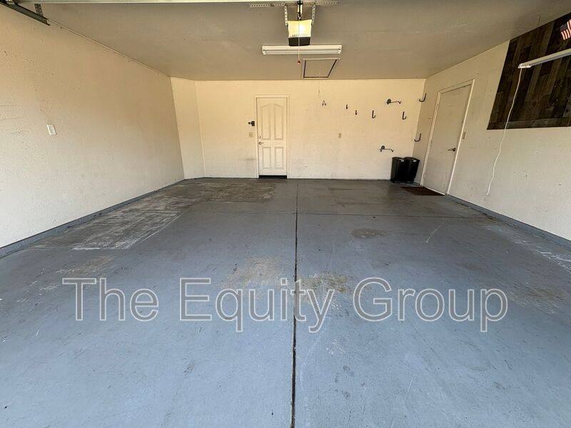 House for rent at 1031 N Crenshaw St, Visalia, CA 93291