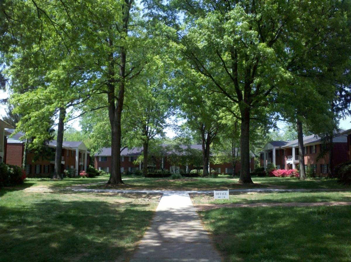 Townhouse for rent at 4000 Monticello Blvd, Youngstown, OH 44505