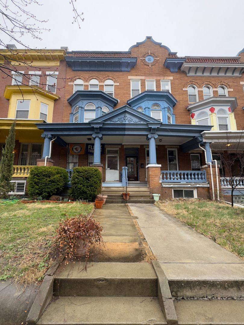 Apartment for rent at 2811 N Calvert St, Baltimore, MD 21218