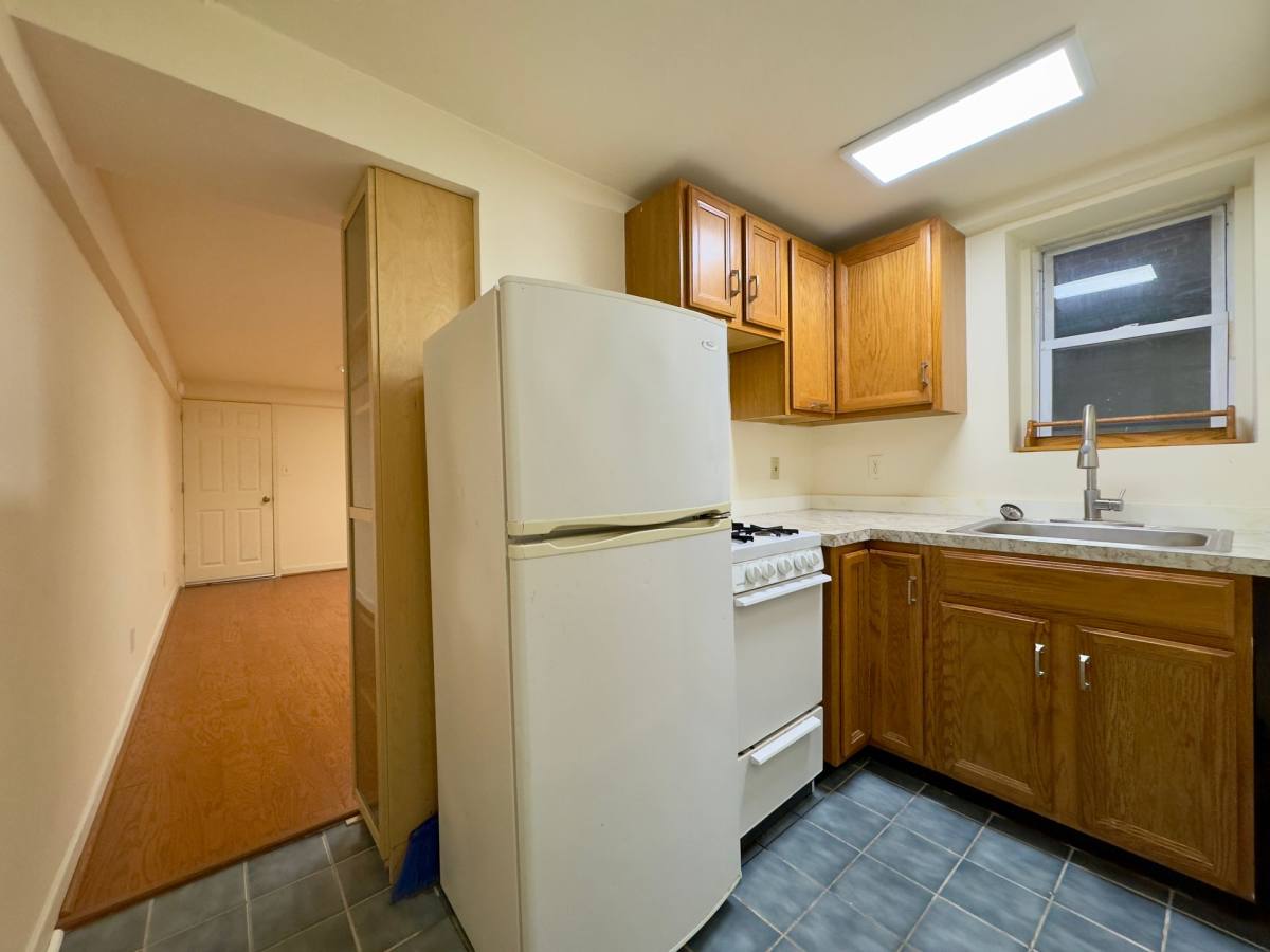 Apartment for rent at 2811 N Calvert St, Baltimore, MD 21218