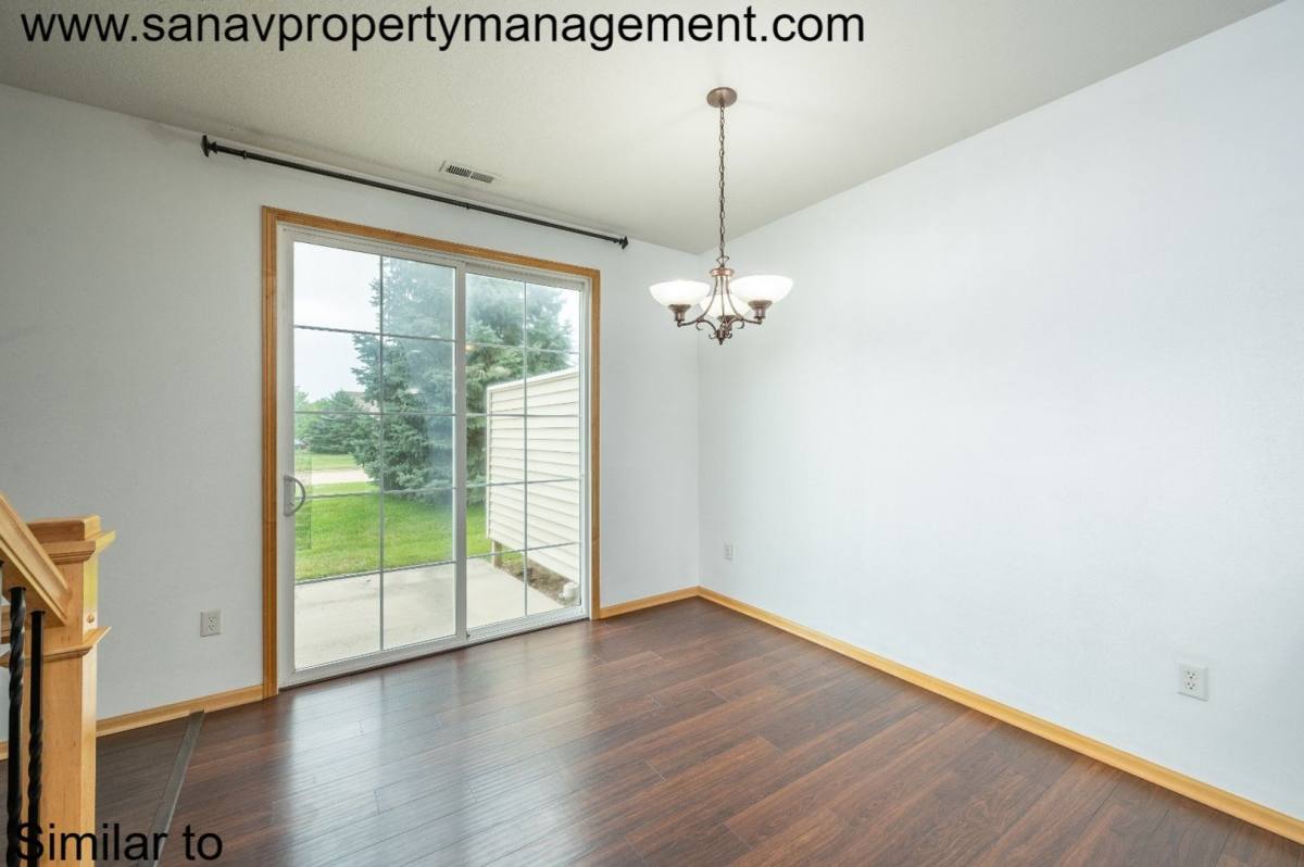 House for rent at 552 86th St, West Des Moines, IA 50266