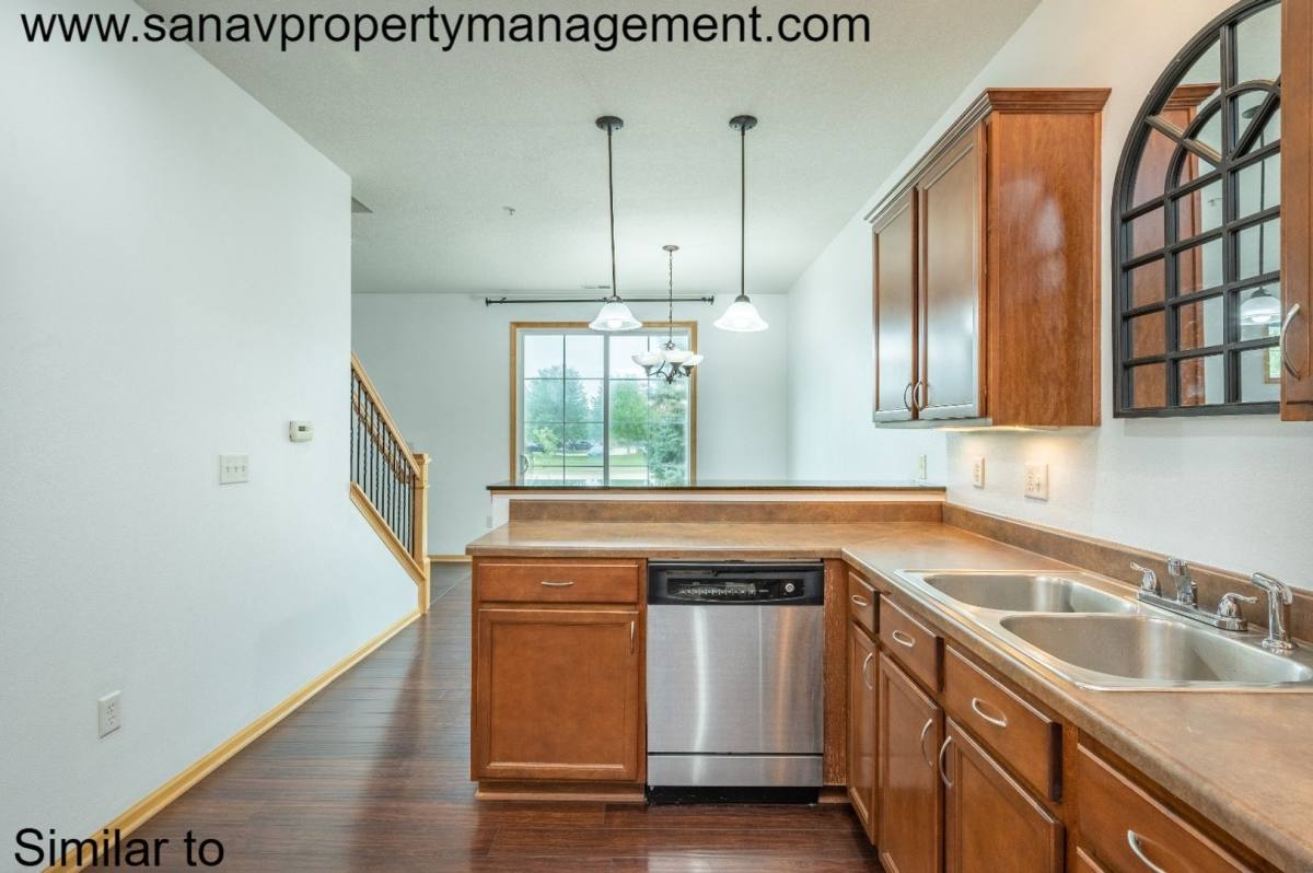 House for rent at 552 86th St, West Des Moines, IA 50266