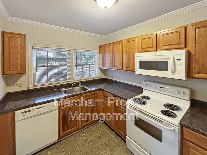 Apartment for rent at 665 Ravenel St, Spartanburg, SC 29302