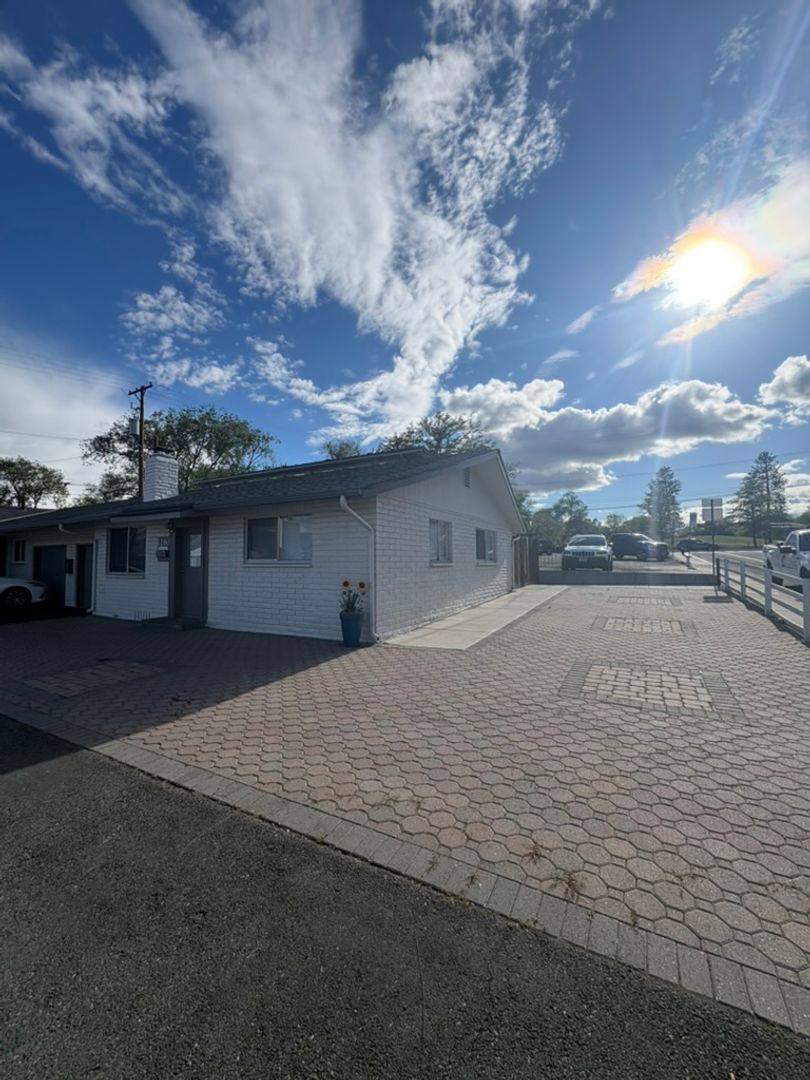 Townhouse for rent at 1260 Brinkby Ave, Reno, NV 89509