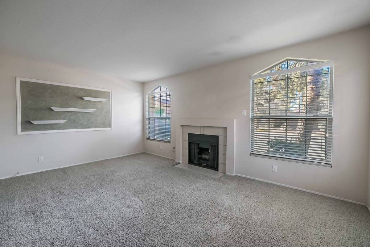 Townhouse for rent at 2815 Dawn Crossing Dr, Henderson, NV 89074