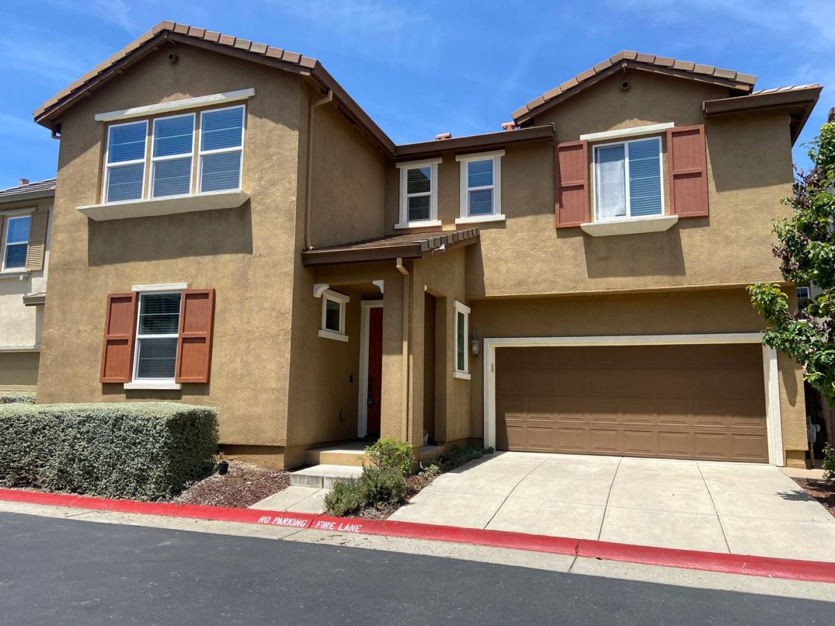 House for rent at 931 Willow Bridge Dr, Folsom, CA 95630
