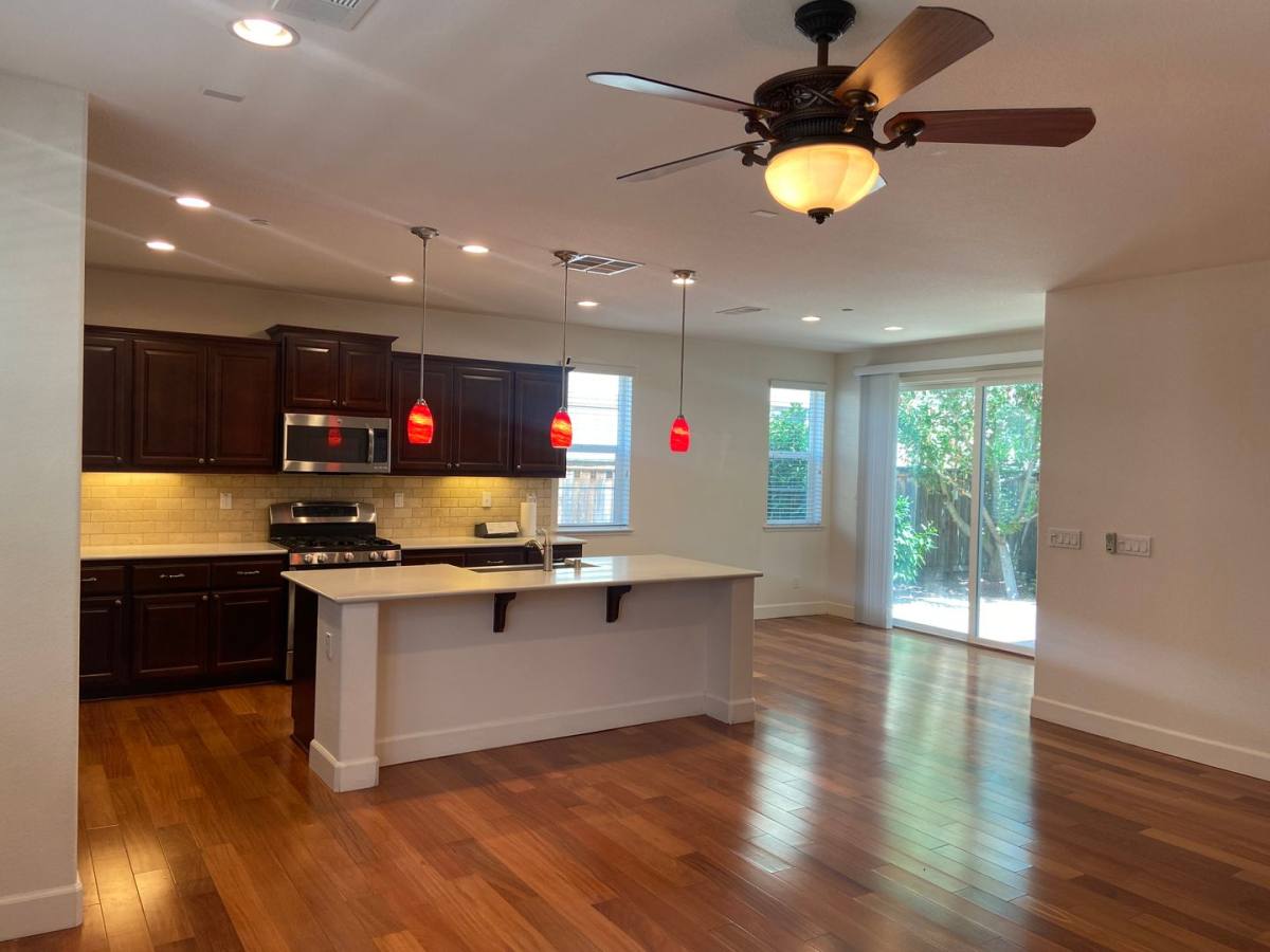 House for rent at 931 Willow Bridge Dr, Folsom, CA 95630