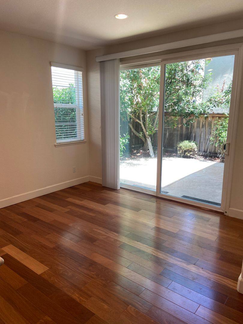 House for rent at 931 Willow Bridge Dr, Folsom, CA 95630