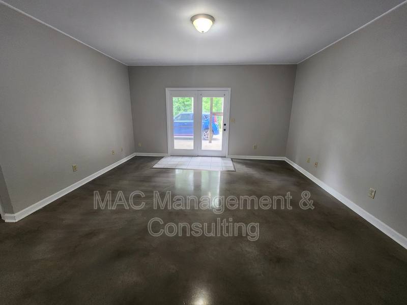 Apartment for rent at 978 N Franklin Ave #3, Cookeville, TN 38501