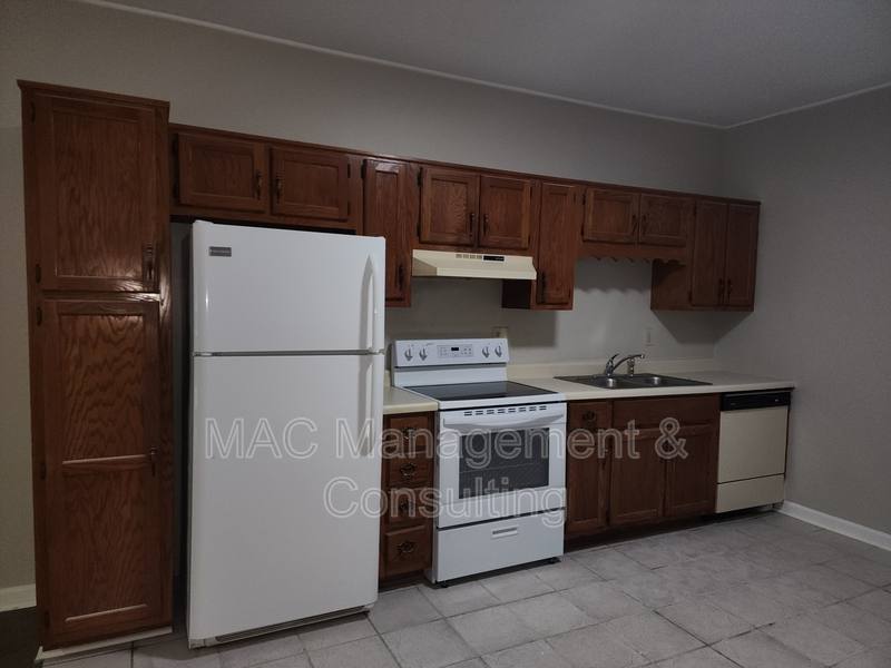 Apartment for rent at 978 N Franklin Ave #3, Cookeville, TN 38501