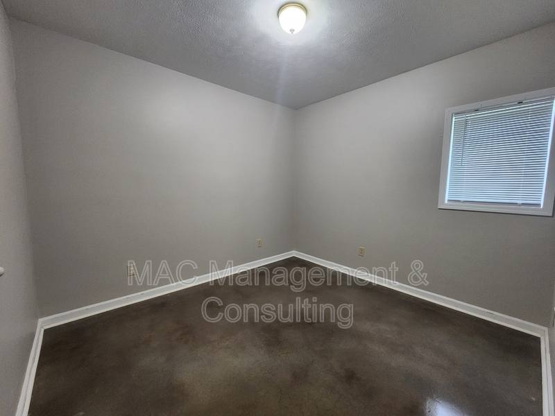 Apartment for rent at 978 N Franklin Ave #3, Cookeville, TN 38501