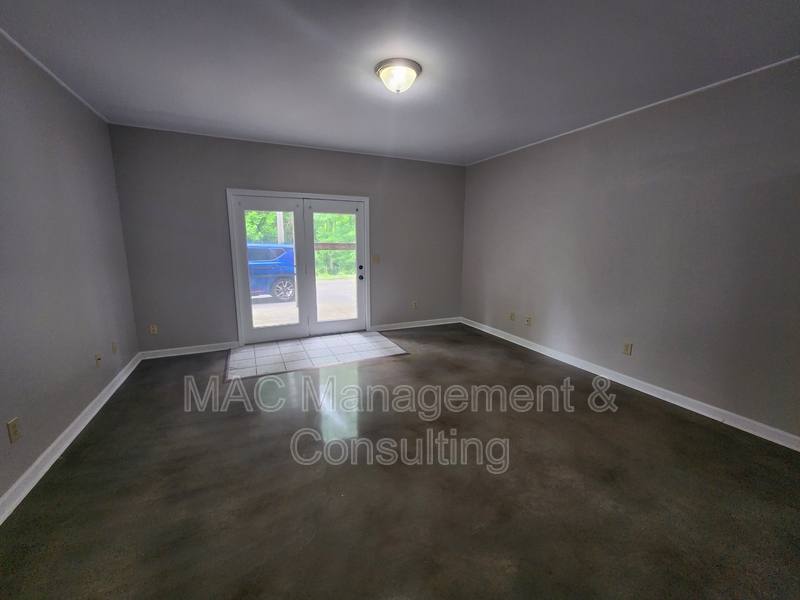 Apartment for rent at 978 N Franklin Ave #3, Cookeville, TN 38501