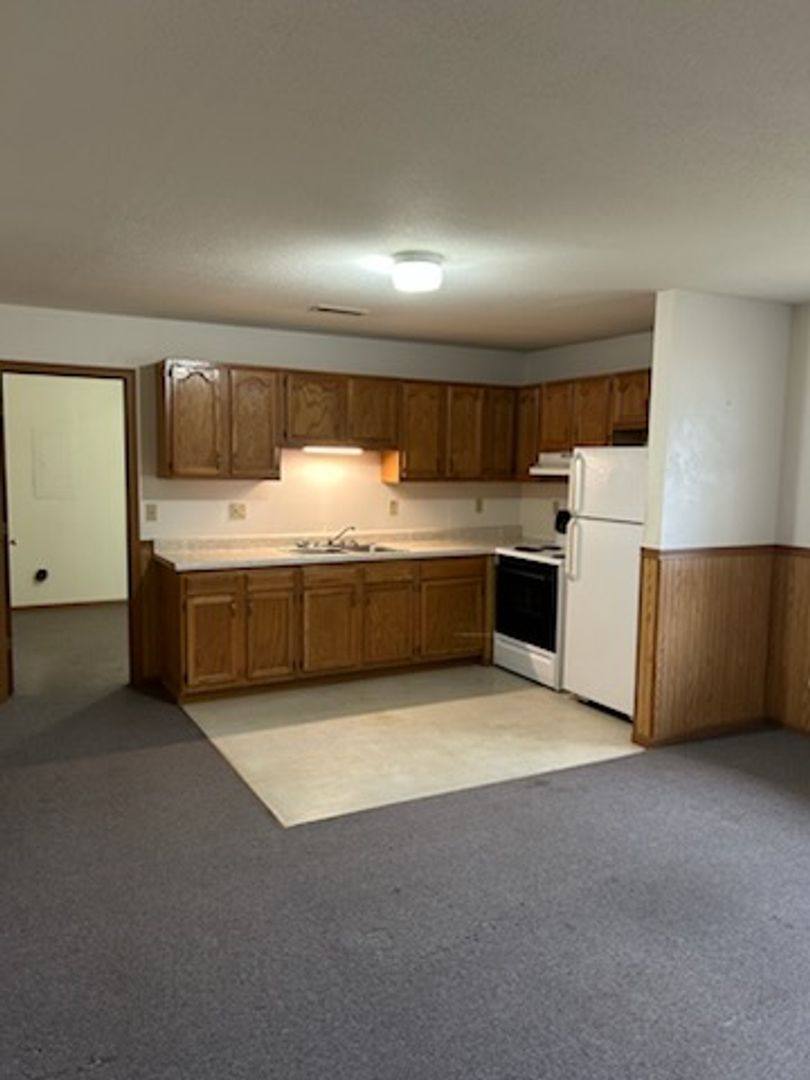 Apartment for rent at 701 N 2nd St, Owensville, MO 65066