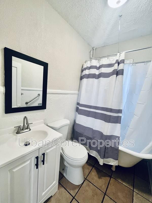 Apartment for rent at 500 5th St N #12-5, Saint Petersburg, FL 33701