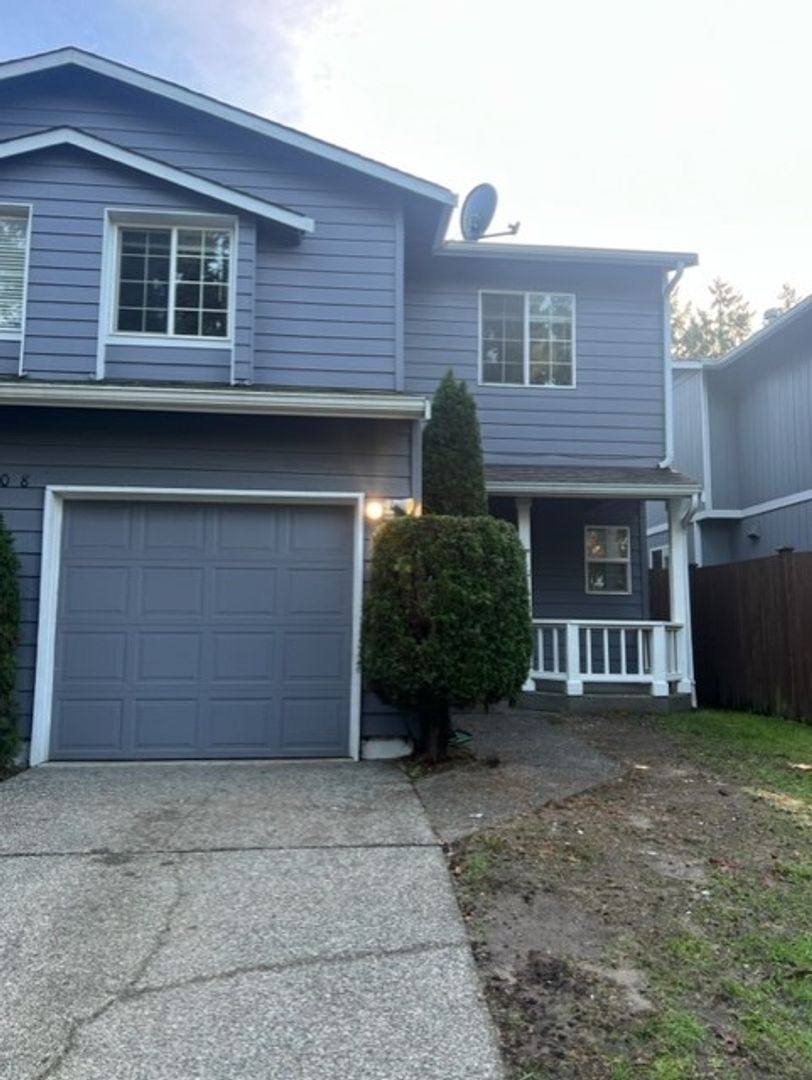 House for rent at 1008 Sunset Blvd NE, Renton, WA 98056