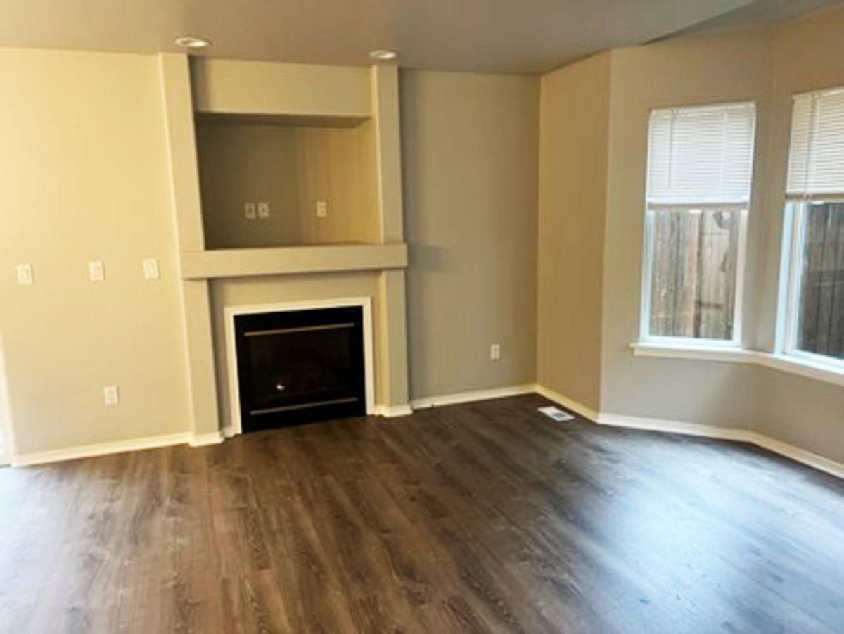 House for rent at 1008 Sunset Blvd NE, Renton, WA 98056
