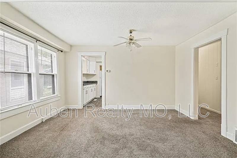 House for rent at 216 N Wheeling Ave, Kansas City, MO 64123