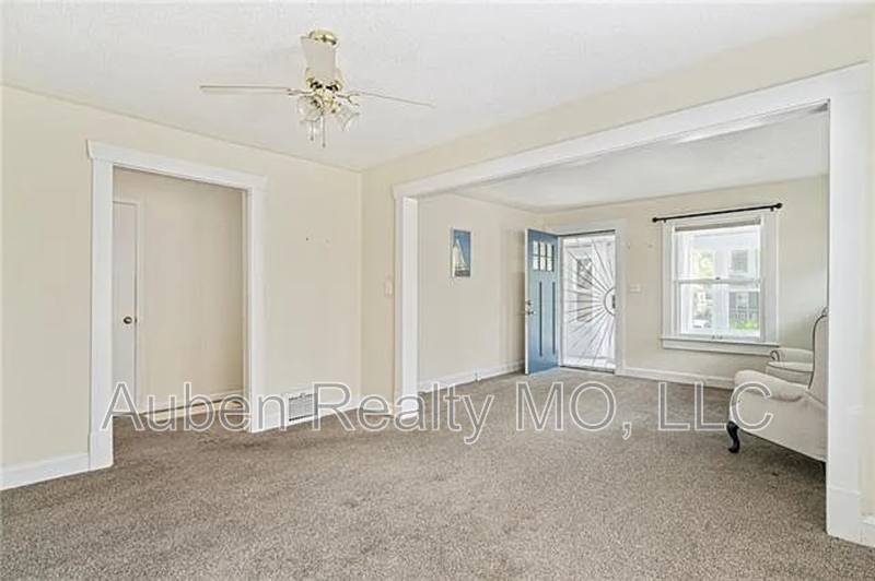House for rent at 216 N Wheeling Ave, Kansas City, MO 64123