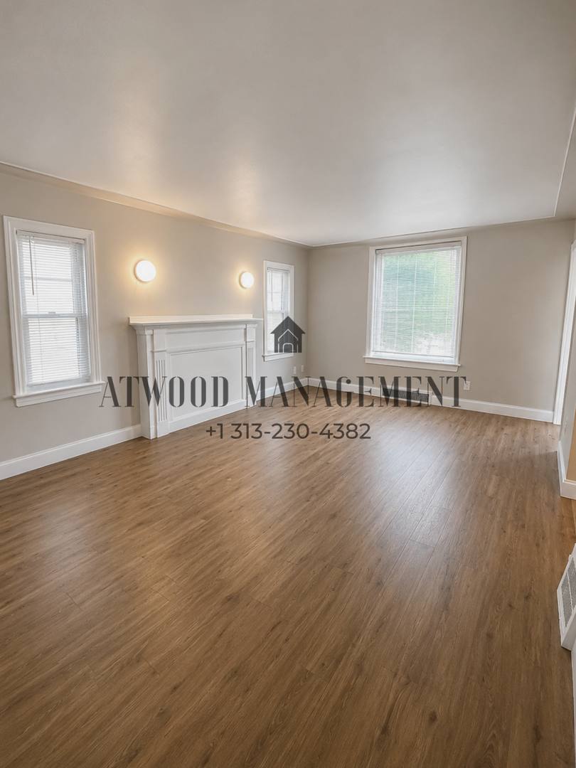 House for rent at 10037 Grayton St, Detroit, MI 48224