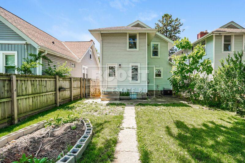 House for rent at 1260 Champion Ave, Columbus, OH 43206
