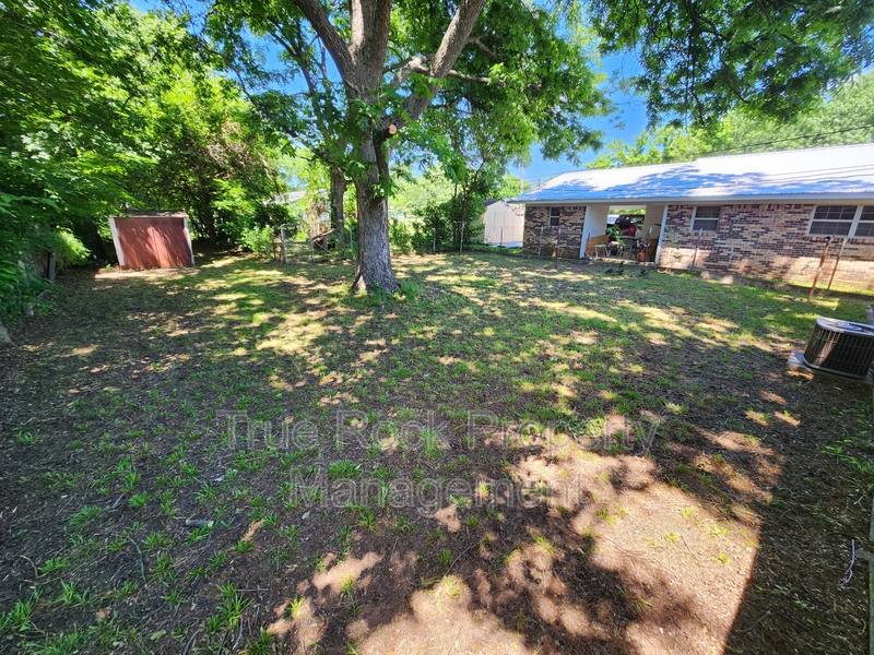 House for rent at 806 W 8th St, Ada, OK 74820