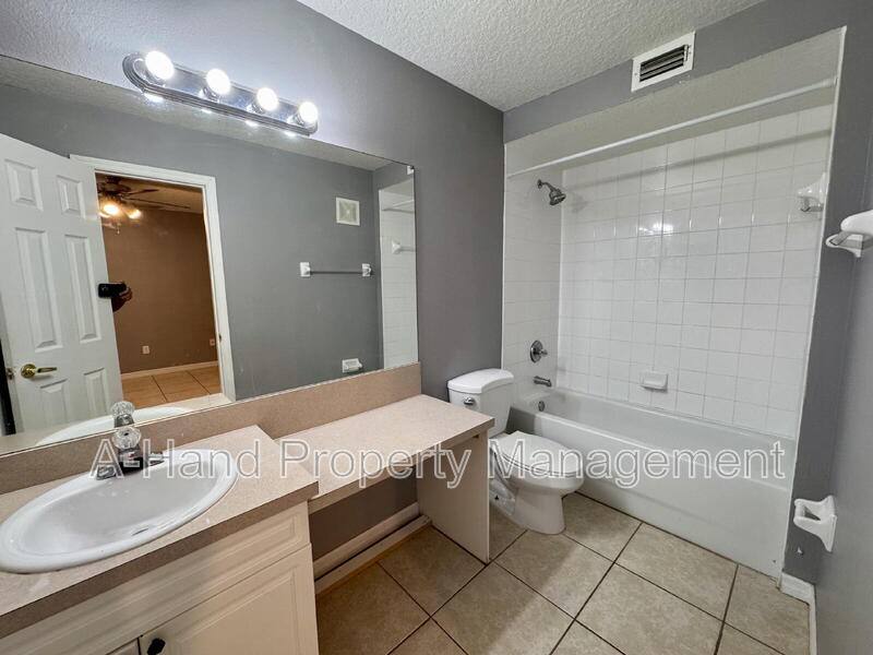Apartment for rent at 2725 Fan Palm Dr #B, Davenport, FL 33897