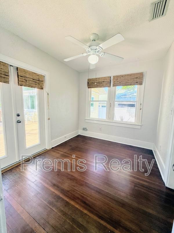 House for rent at 1103 Charles St, Clearwater, FL 33755