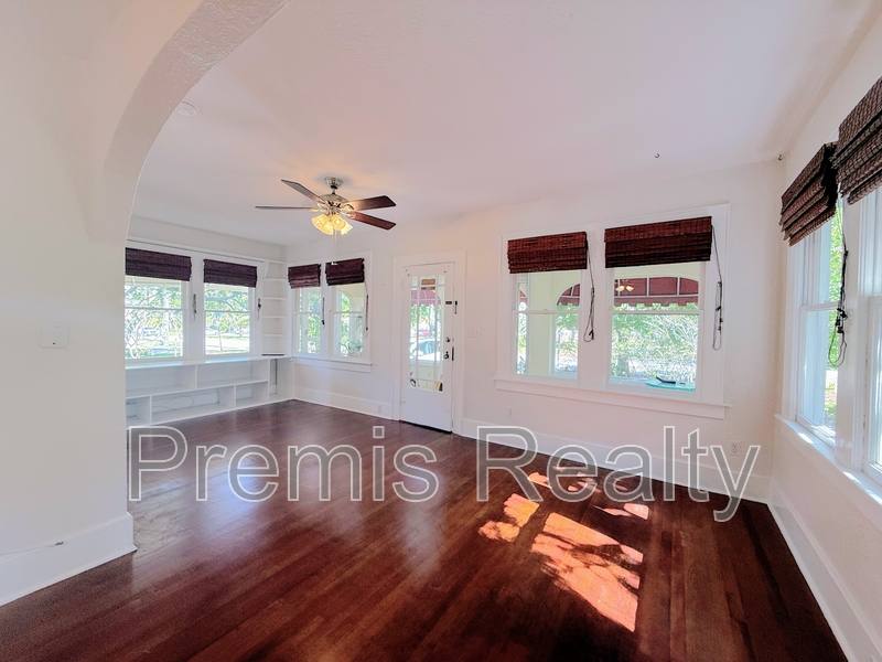 House for rent at 1103 Charles St, Clearwater, FL 33755