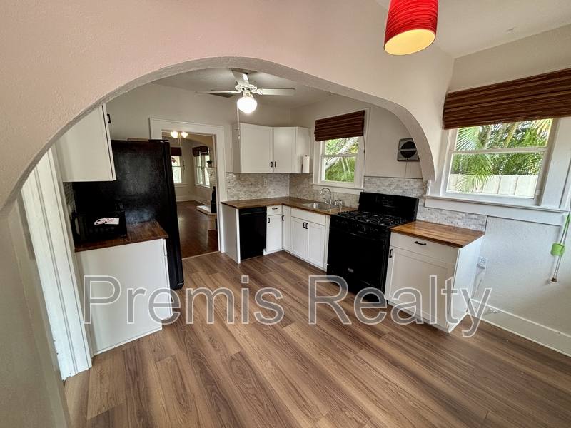 House for rent at 1103 Charles St, Clearwater, FL 33755