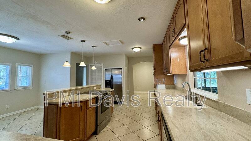 House for rent at 2543 Holly Point Rd W, Orange Park, FL 32073