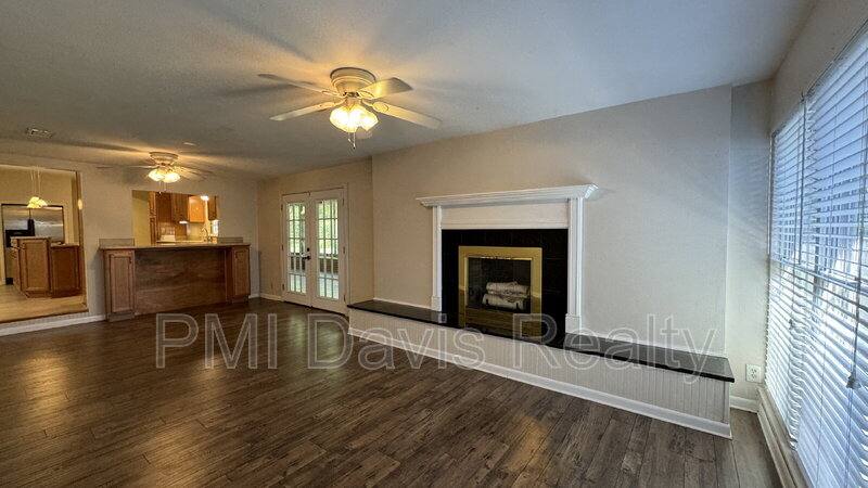 House for rent at 2543 Holly Point Rd W, Orange Park, FL 32073