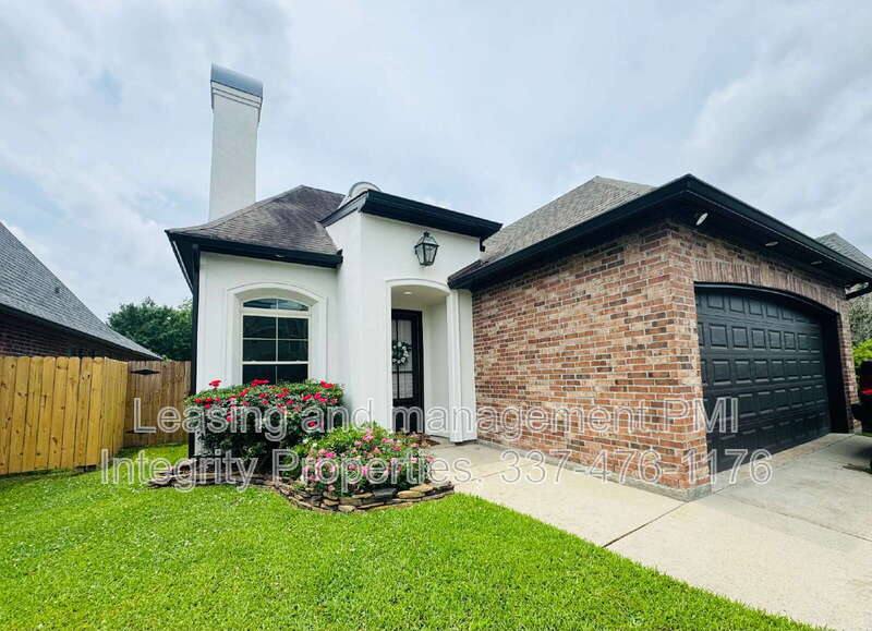 House for rent at 303 Barataria Bay Point, Lafayette, LA 70508